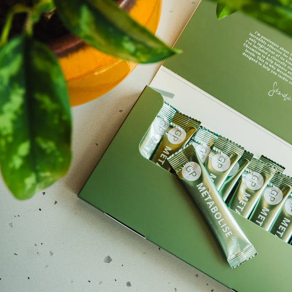 METABOLISE ME od Gabriely Peacock